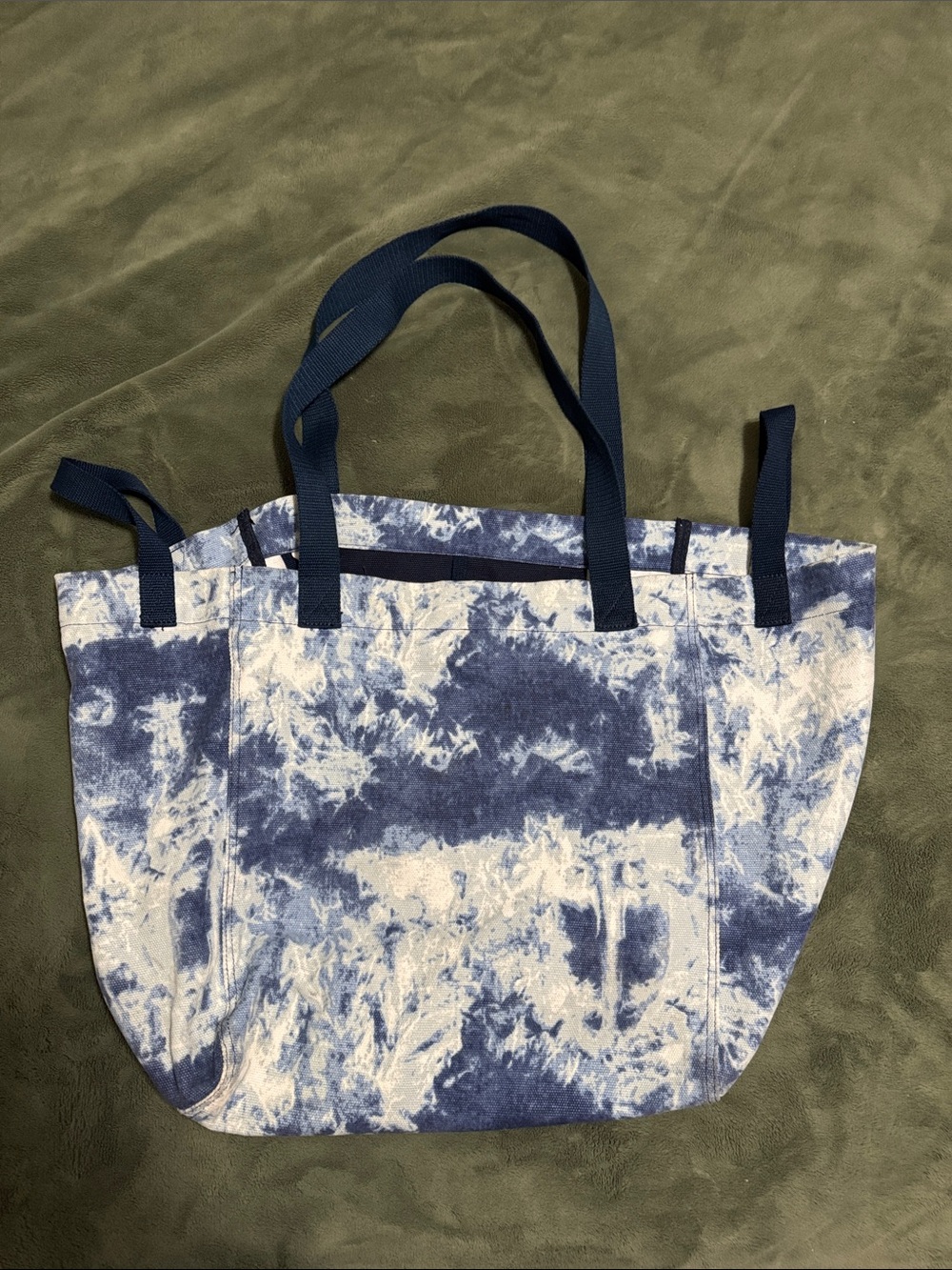 thirty-one Blue and White Tie-Dye Canvas Tote with Navy Straps